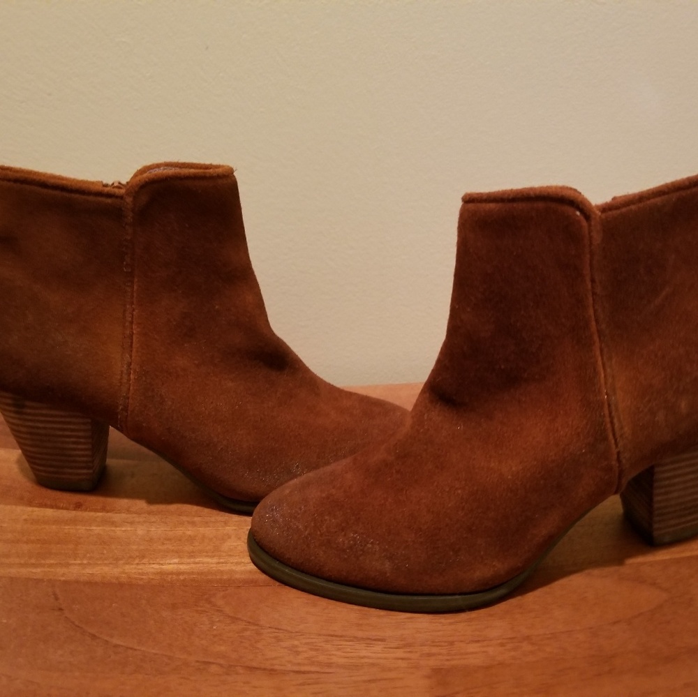 CHOCOLAT BLUE WEDGE BOOTIES BOOTS